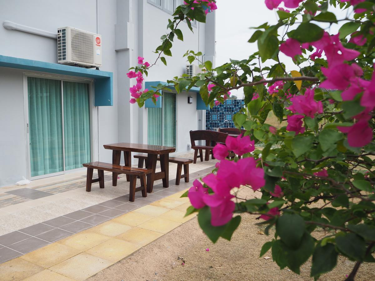 Addera Residence Hua Hin Bagian luar foto