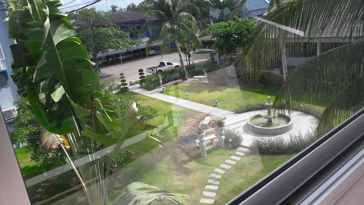 Addera Residence Hua Hin Bagian luar foto